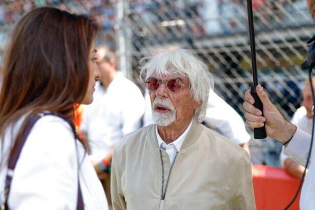 Slavny Bernie Ecclestone prezradil s ktorym jazdcom F1 by podpisal zmluvu za kazdu cenu