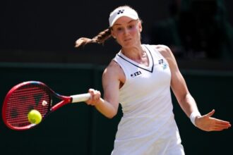 Sok vo Wimbledone Skoncili obhajkynea Swiatekova a sampionka Rybakinova Zverev si bez problemov pokracuje dalej