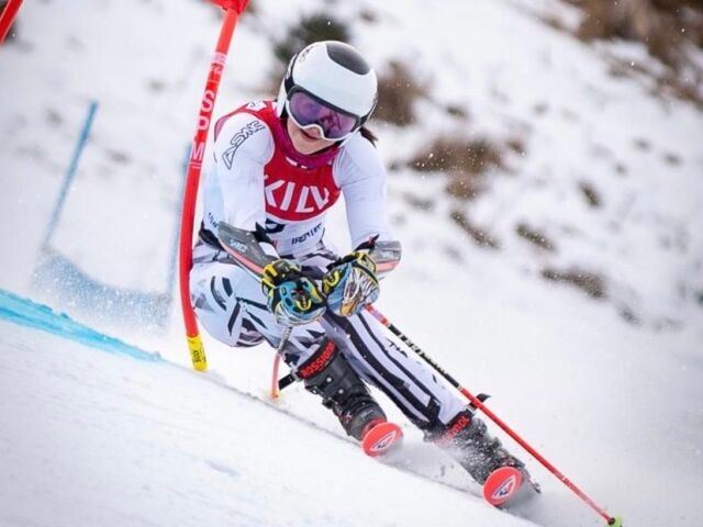 Talent z USA bude reprezentovat Slovensko 19 rocna lyziarka miluje slalom