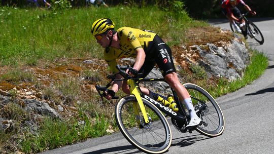 katastrofa odvraten vingegaard bude mat na tour de france po svojom boku doleziteho pomocnika
