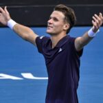 Koniec pre Zvereva a Medvedeva postup si vybojoval Cech Mensik