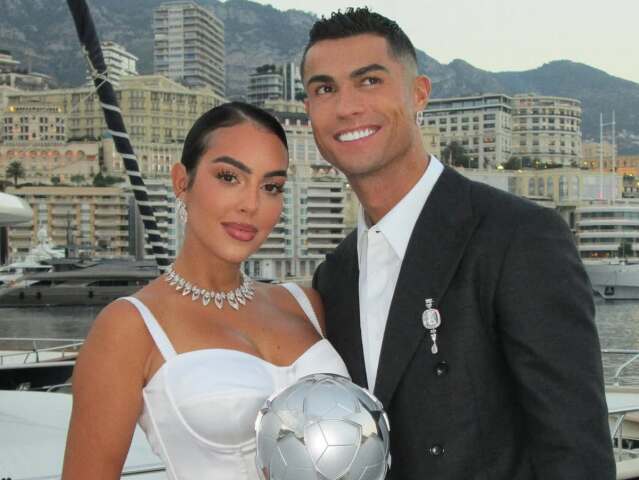 Ronaldov shokujucci zoznam hostii vzbudil osial na internete Na svadbu vraj pozval dvoch muzov kteri sa roky nenavidia