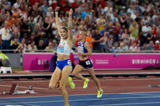 Zapletanova Zlaty beh Z niektorych casti mam prazdno Splnila som si sen o vitezstve podium slovenskej hymne