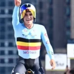 Evenepoel štvrtýkrát po sebe majstrom sveta, prepísal cyklistickú históriu