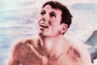 Olympijský trojnásobný šampión s rekordným náskokom zomrel