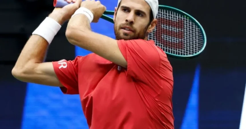 Ruský tenista na US Open: podporil Putina, zverejnil aj stuhu svätého Juraja
