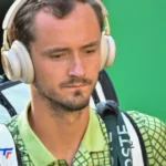Medvedev si vybojoval miestenku vo štvrťfinále na turnaji ATP v Šanghaji
